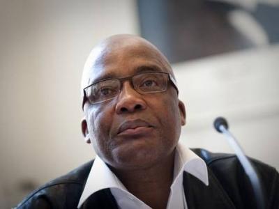 Aaron Motsoaledi